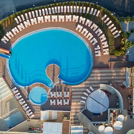 Üdülőközpont Georgioupolis & Aqua Park Hriszí Aktí Haniá