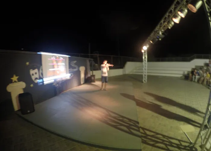 Georgioupolis & Aqua Park אתר נופש 5*