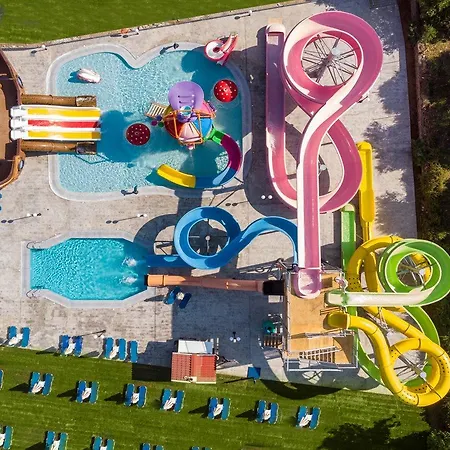 Georgioupolis & Aqua Park Resort 5*